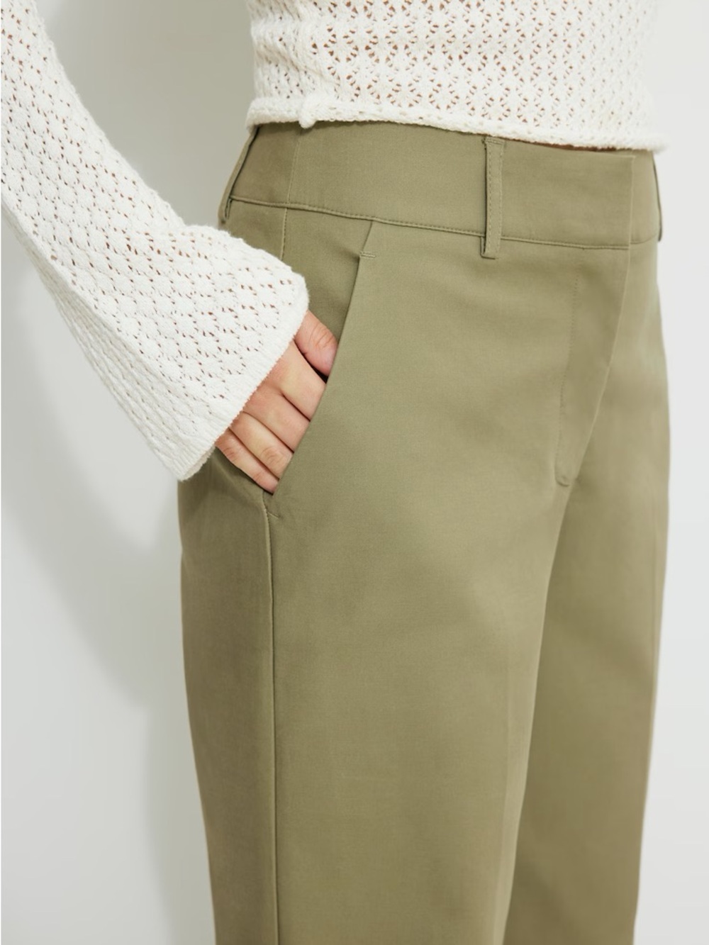 NWT Dynamite Clean Straight Leg Pants in Safari Green - Size 4 - Picture 3 of 11